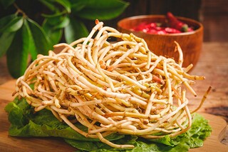 咏雪的优美诗句（咏雪的优美诗句大全）